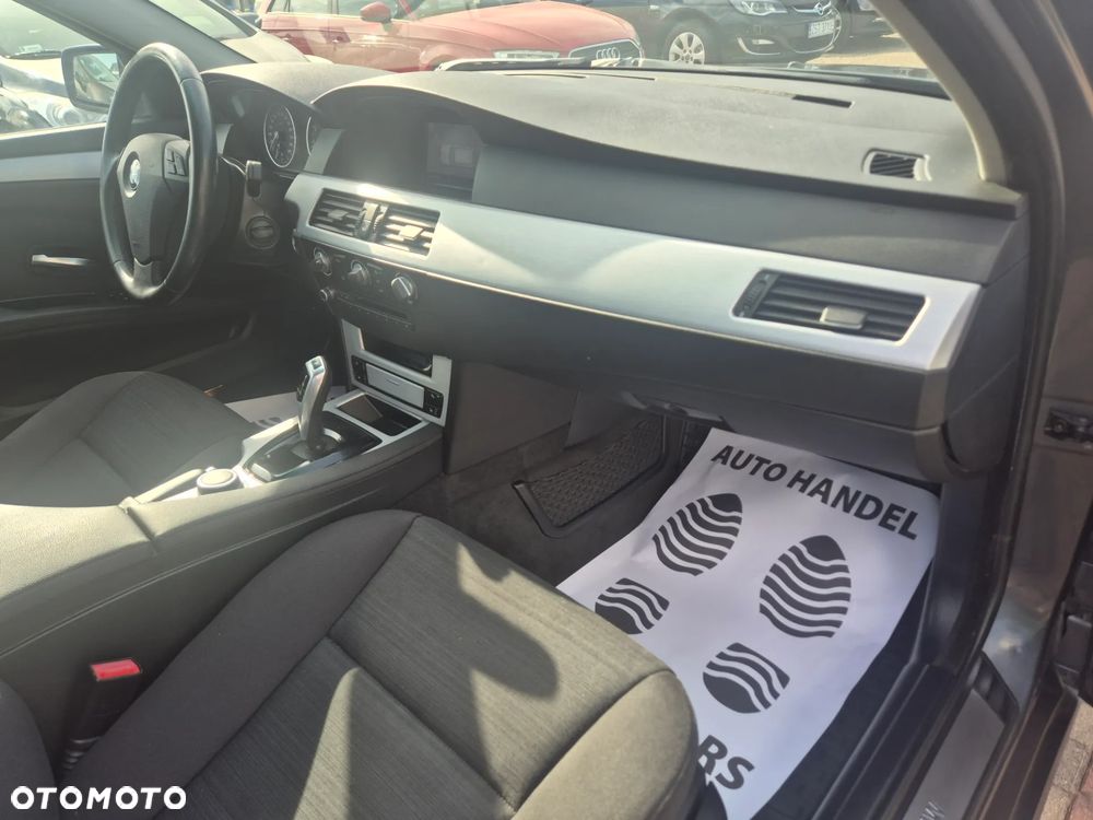BMW Seria 5 525i - 16