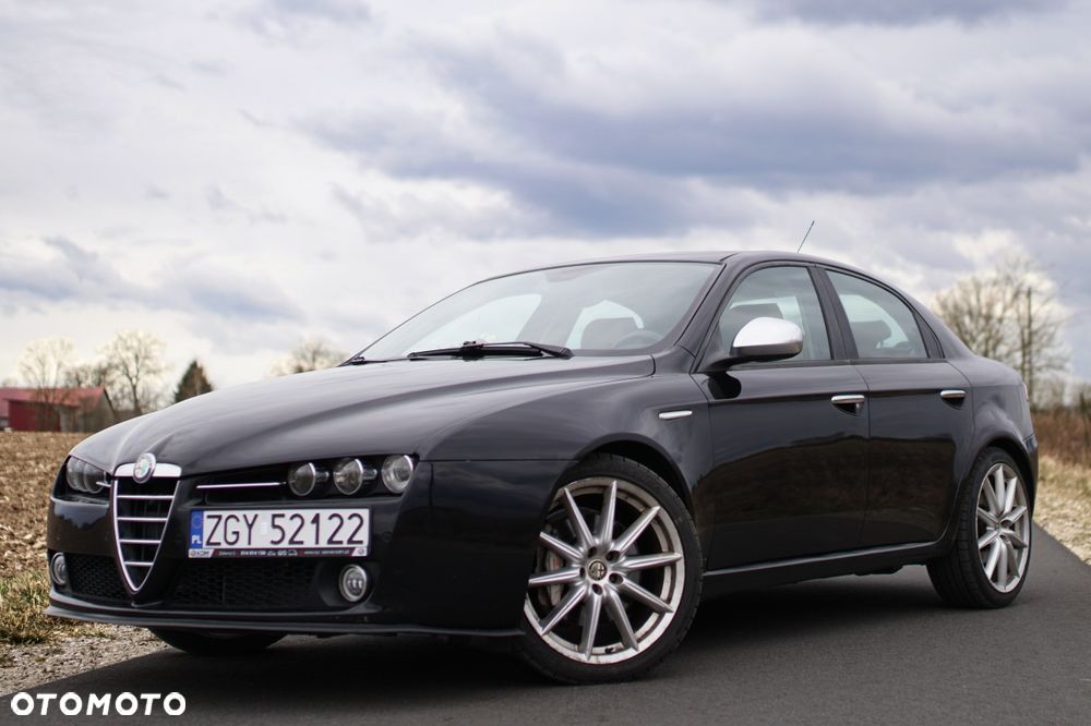 Alfa Romeo 159 - 2