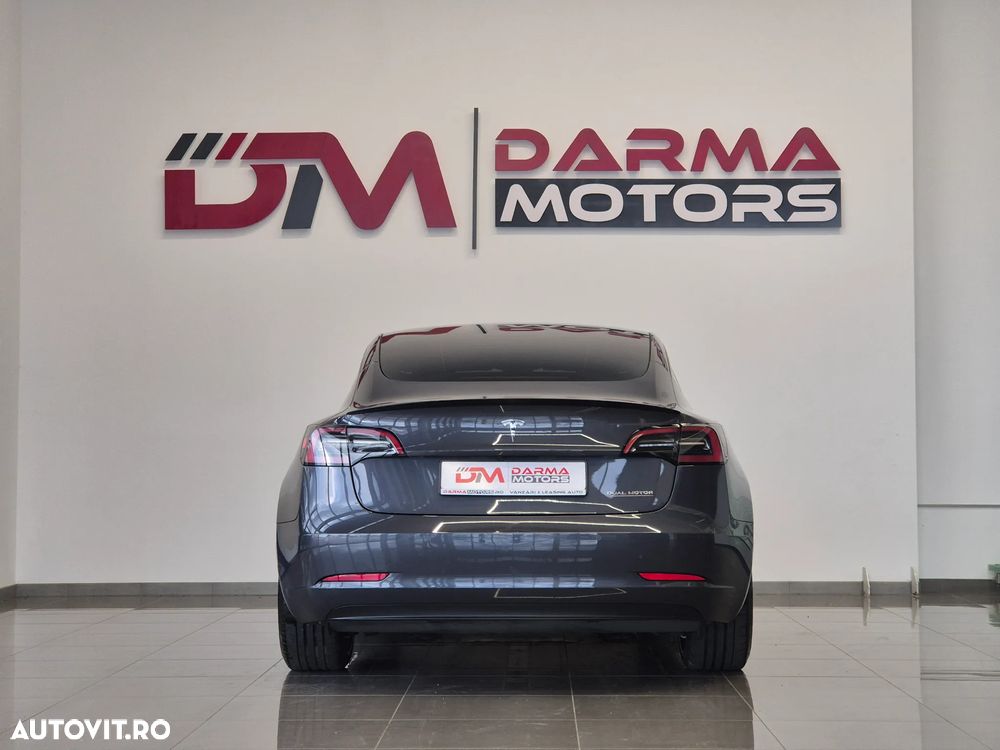 Tesla Model 3 Performance - 17