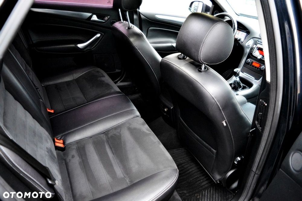 Ford Mondeo 2.0 TDCi Titanium - 23