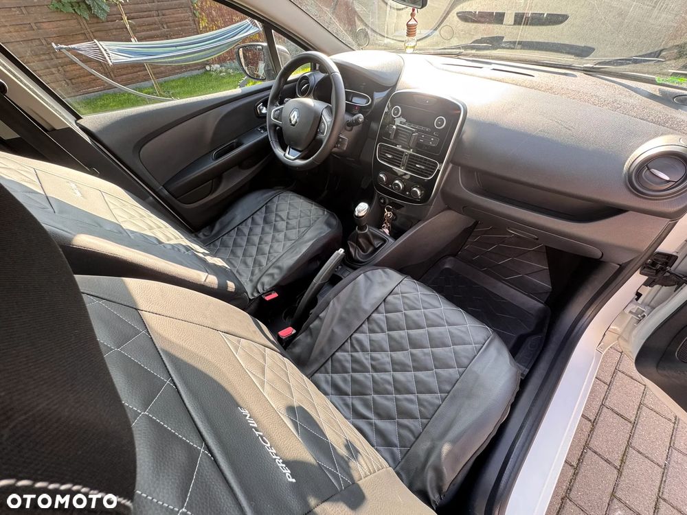 Renault Clio - 21
