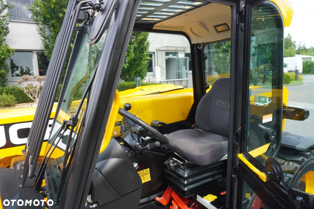 JCB 525-60T5 / 2022 / 860 MTH! / 2,5 t / zasięg 6 m / joystick - 24