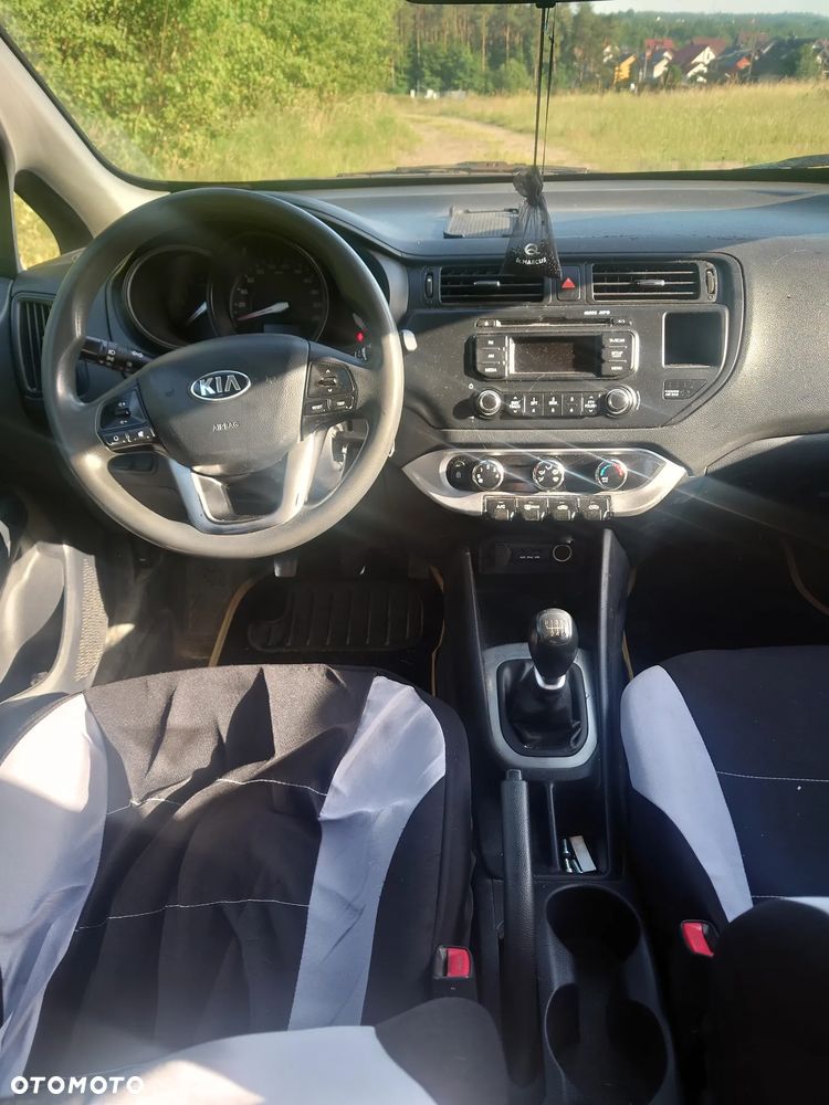 Kia Rio 1.4 crdi M - 9