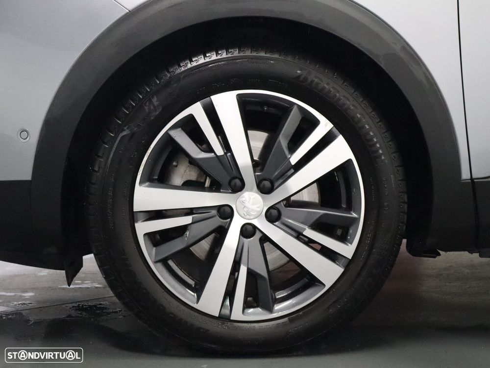 Peugeot 3008 1.6 Hybrid Allure e-EAT8 - 23