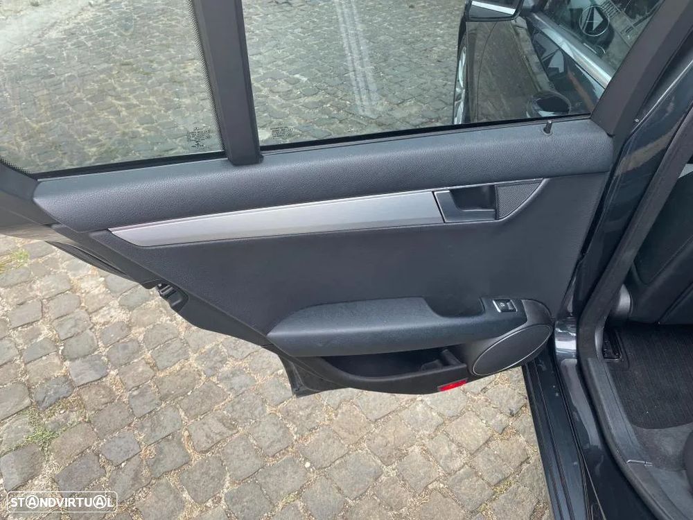 Mercedes-Benz C 220 - 8