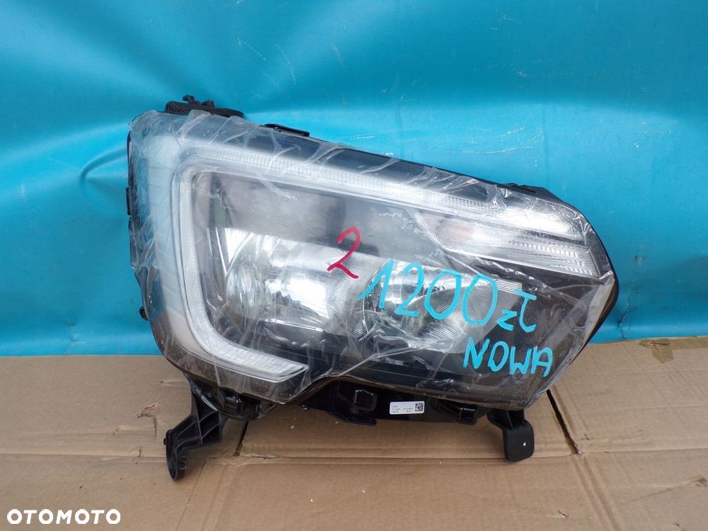 MASTER 4 19- LAMPA REFLEKTOR PRZEDNI PRAWY LED ORYGINALNY NOWY - 1