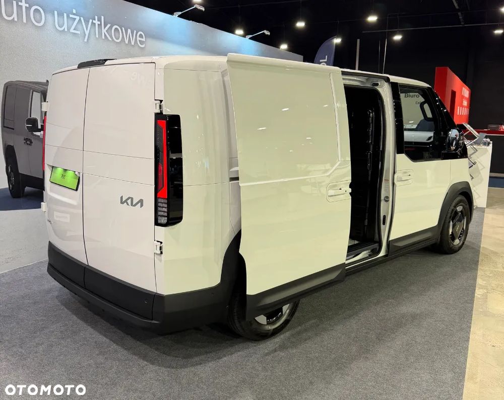 Kia PV5 - 6
