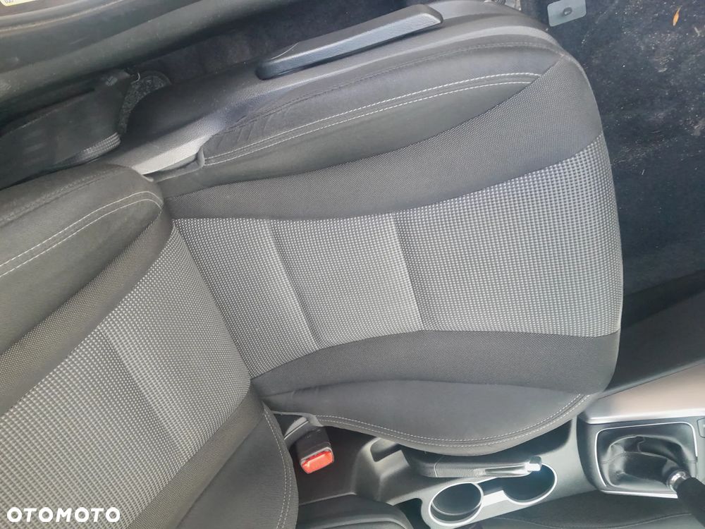Hyundai i30 1.6 CRDI Trend - 10