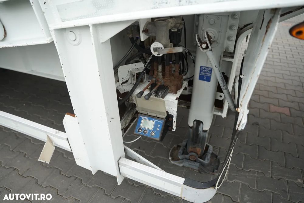 Altul REMORCA AUTO AMC CASTERA / ÎNCĂRCARE JOSĂ / 13,5 M / TABEL HIDRAULIC / TABELE HIDRAULICE / AX DE DIRECȚIE / TRONCIU - 18