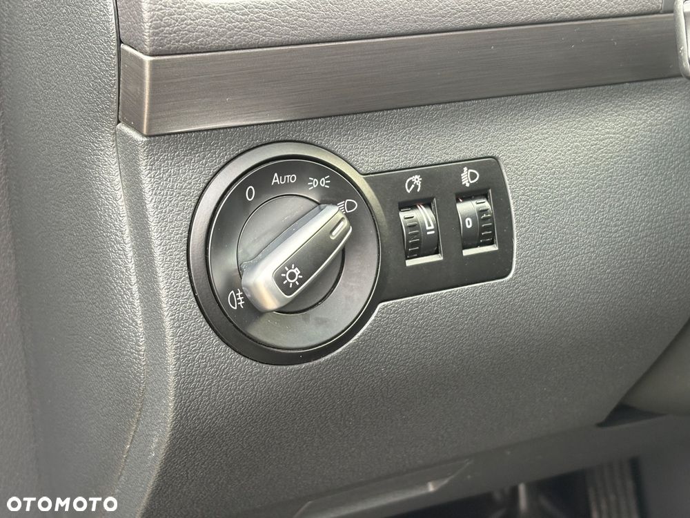 Volkswagen Touran 1.2 TSI BlueMotion Technology MATCH - 20