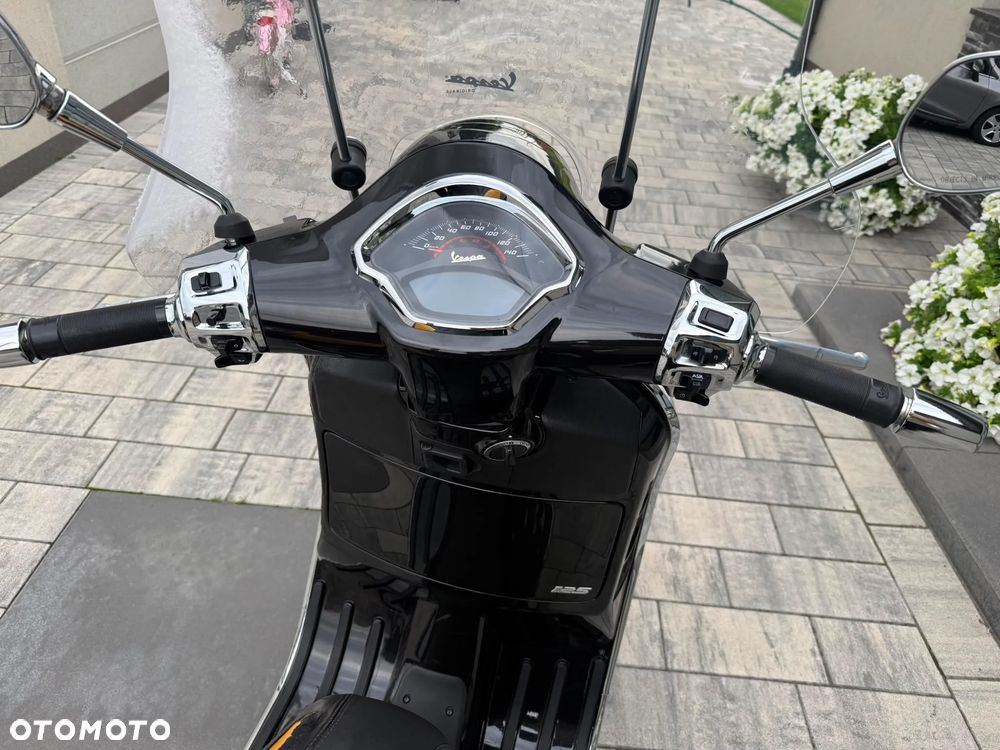 Piaggio Vespa - 9