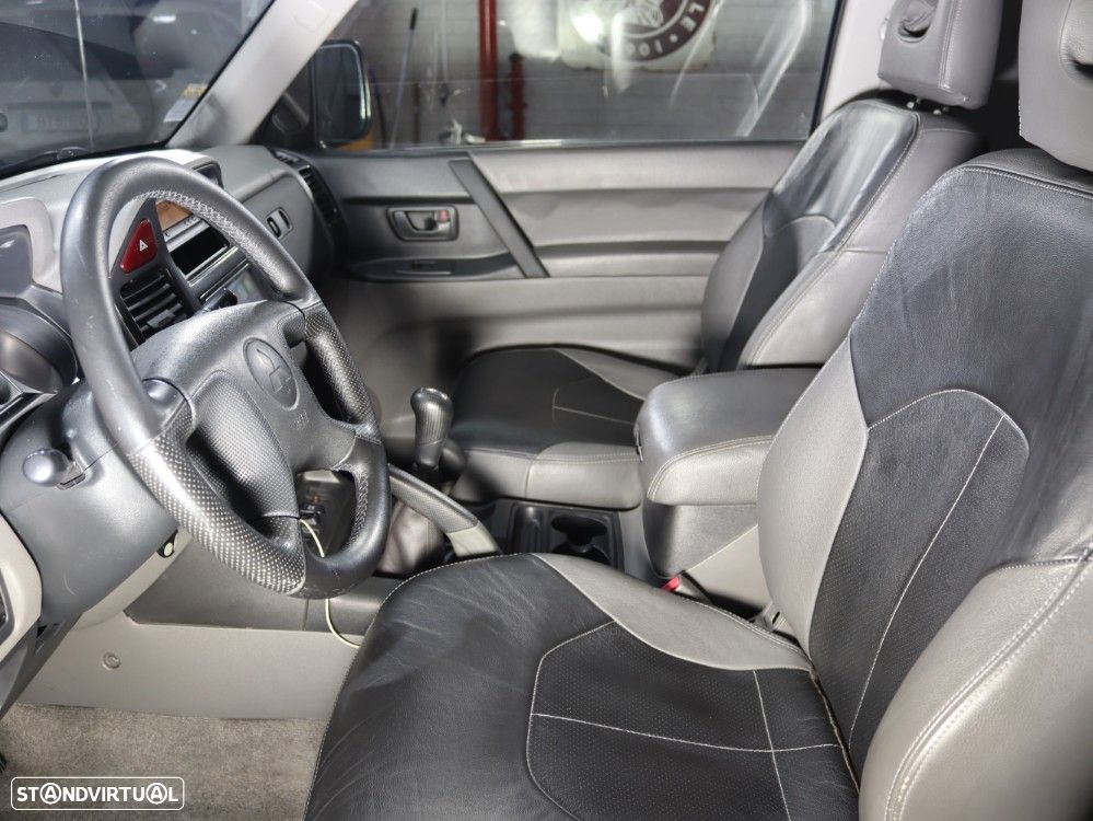 Mitsubishi Pajero 3.2 DI-D GLS ABS - 7