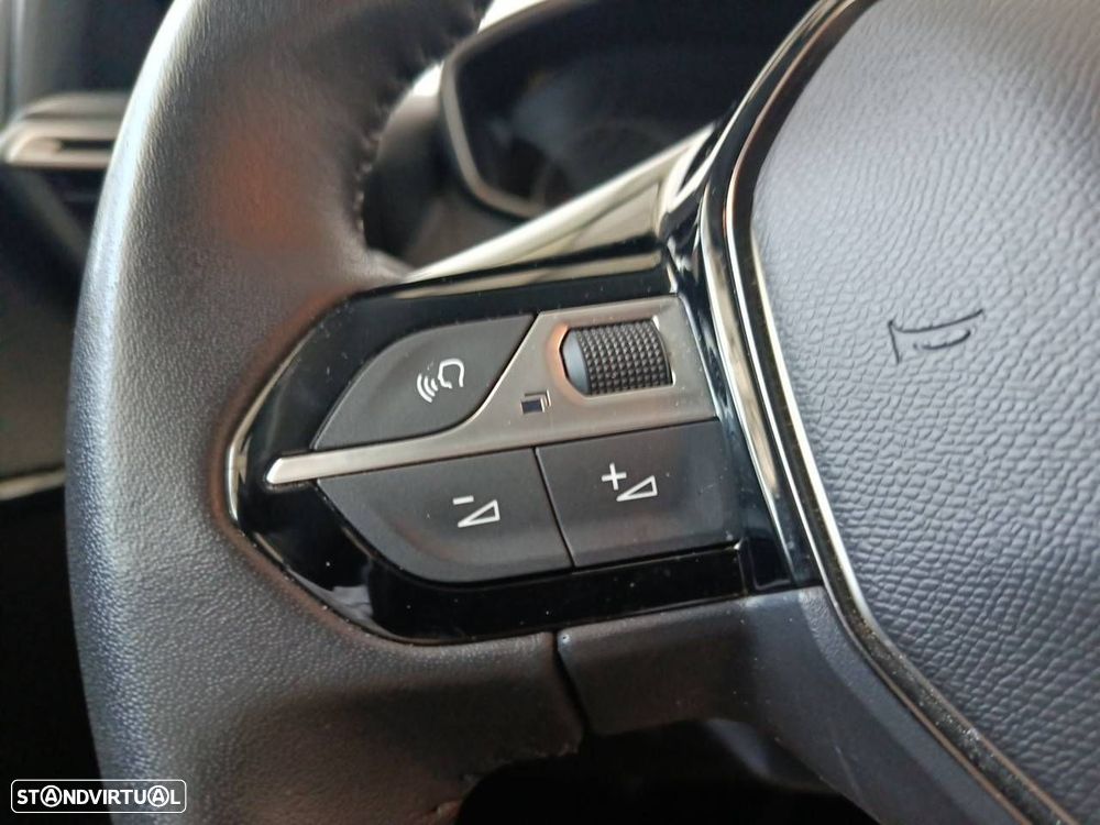 Peugeot 208 1.2 PureTech Active - 16