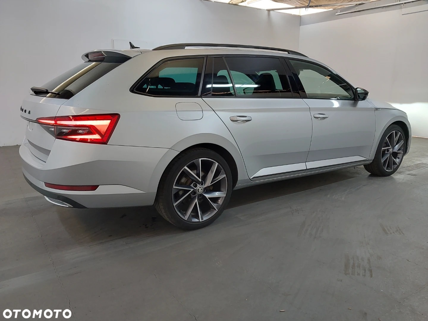 Skoda Superb 2.0 TDI 4x4 DSG Sportline - 15