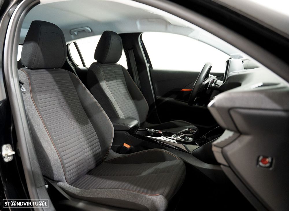 Peugeot 208 1.2 PureTech Allure EAT8 - 14