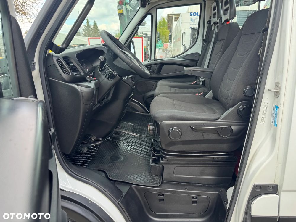 Iveco DAILY - 21