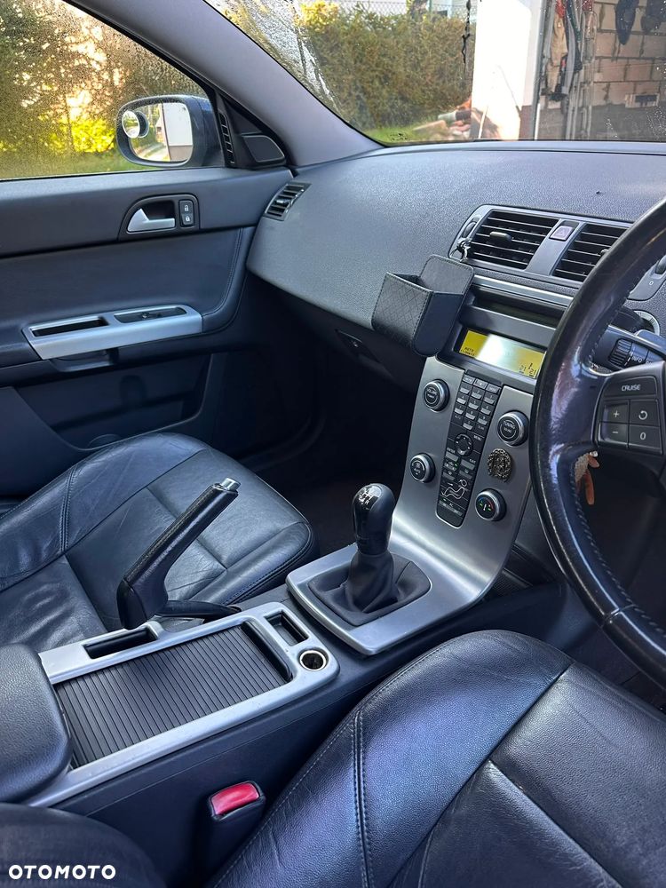 Volvo S40 2.0 - 10