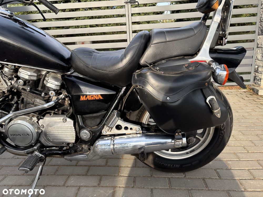 Honda VF - 7