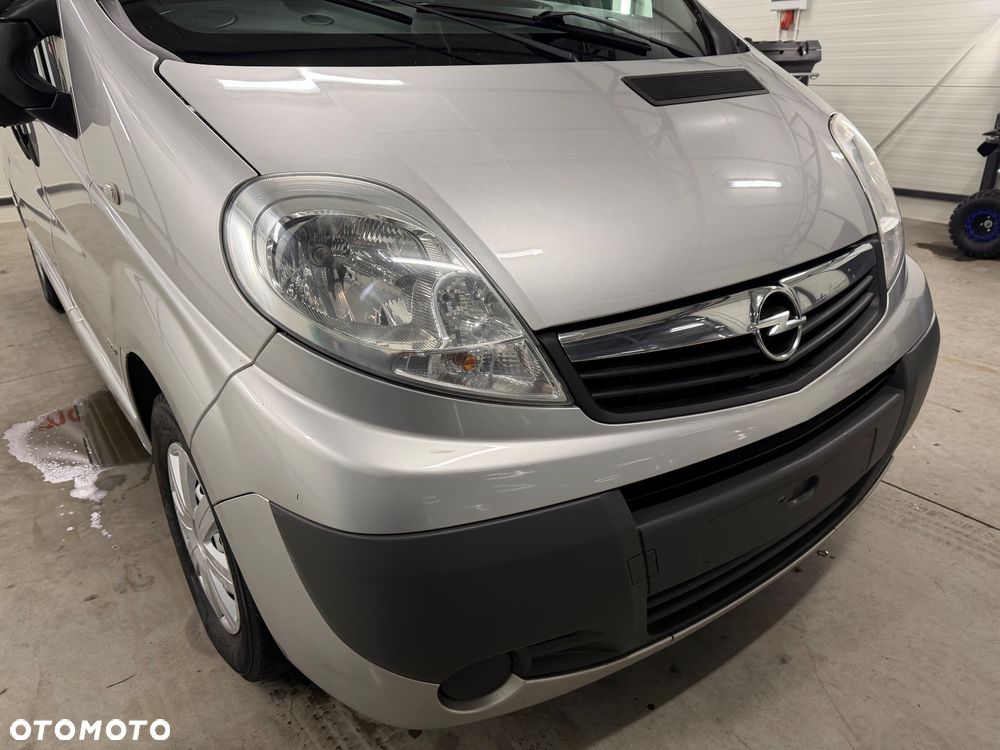 Opel Vivaro - 22