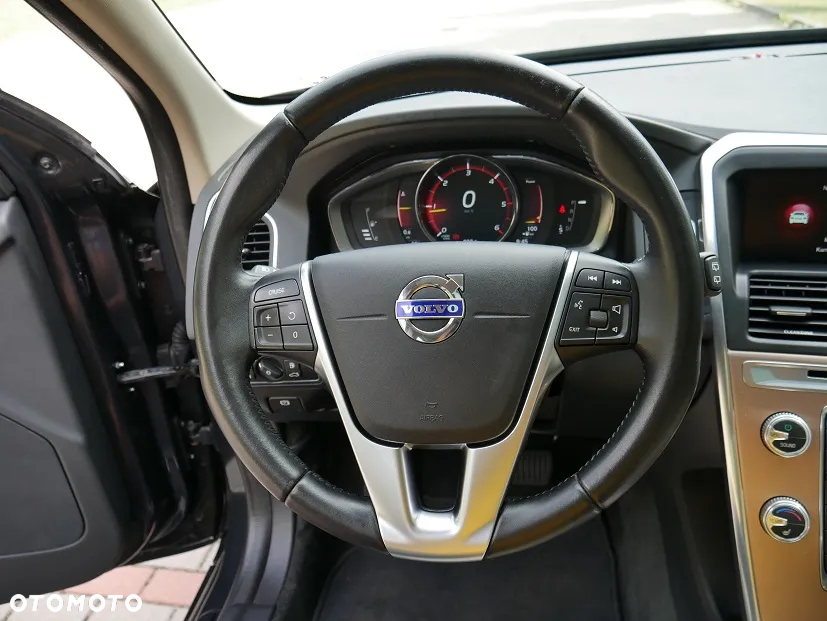 Volvo XC 60 D3 Geartronic Momentum - 10