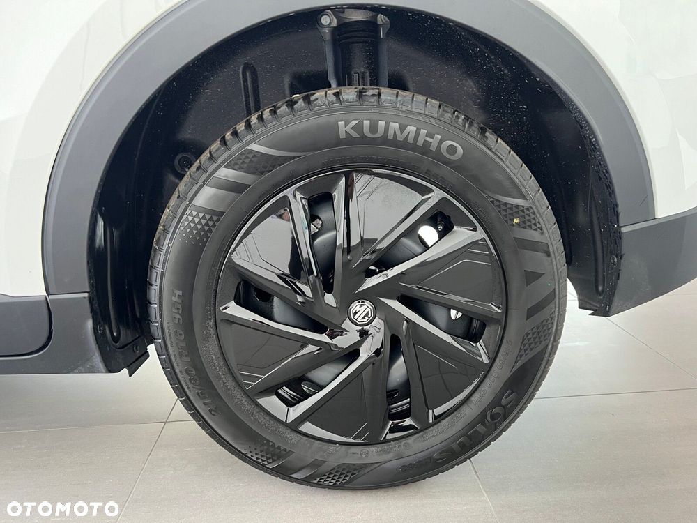 MG ZS Hybrid+ - 30