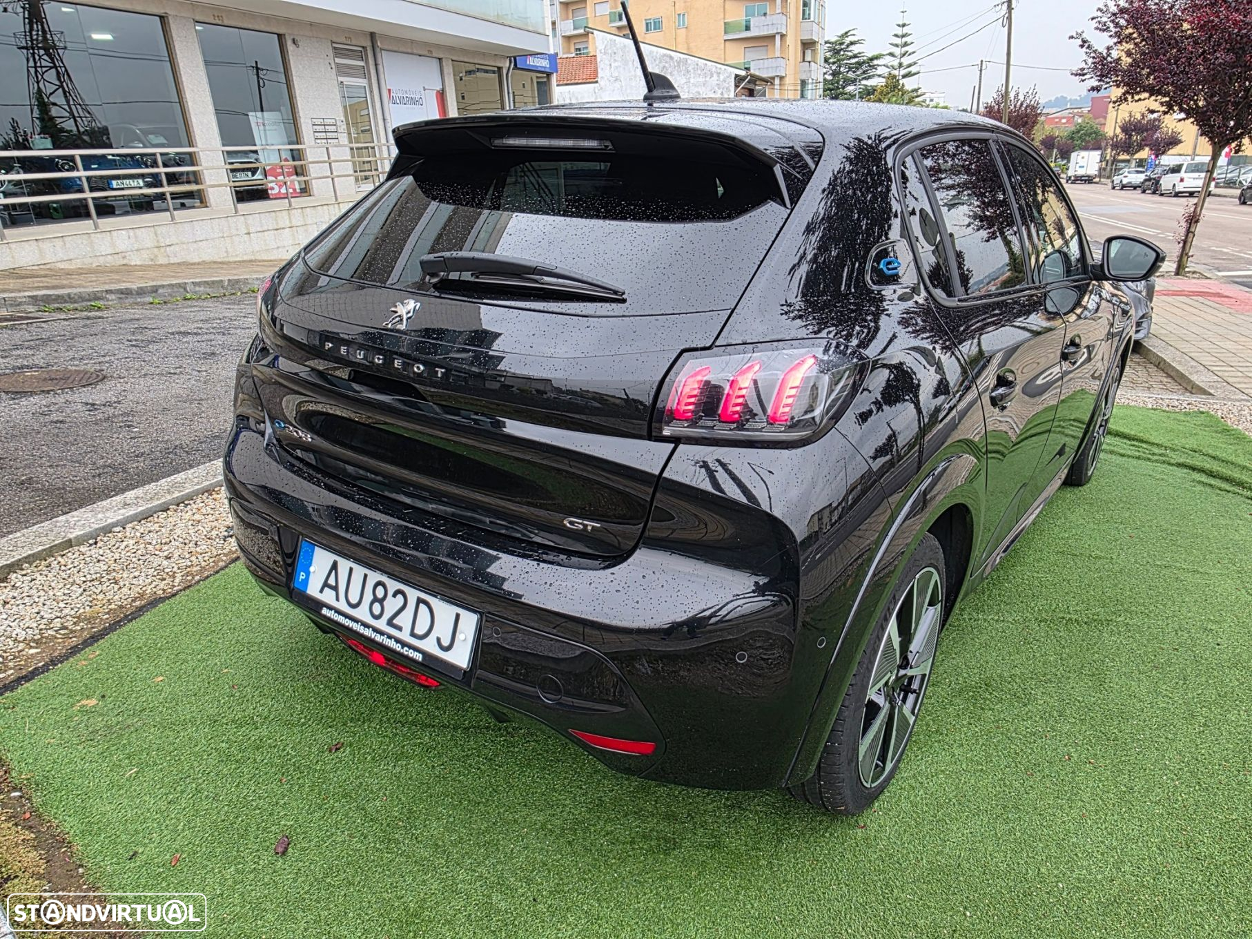 Peugeot e-208 50 kWh GT - 29