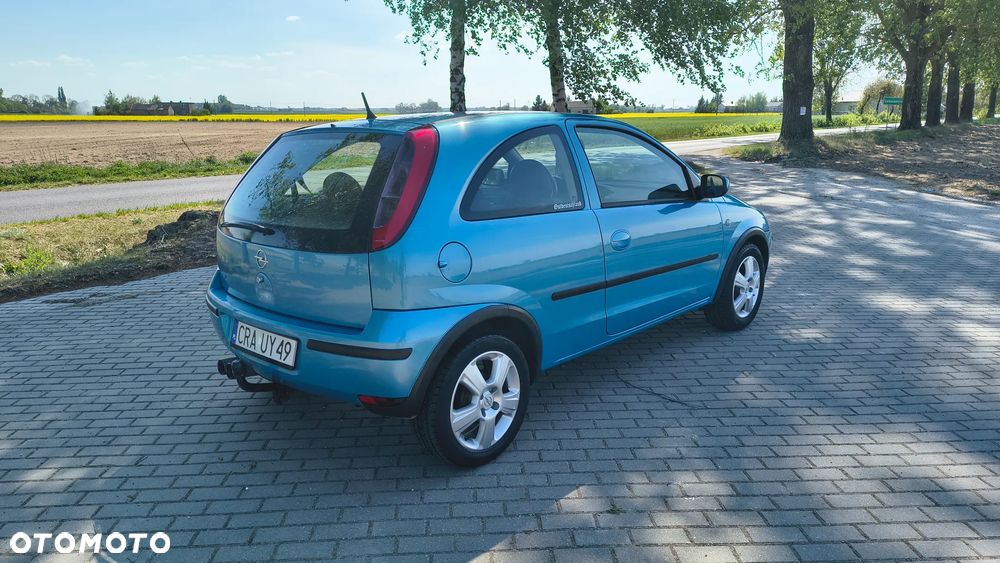 Opel Corsa 1.2 16V - 4