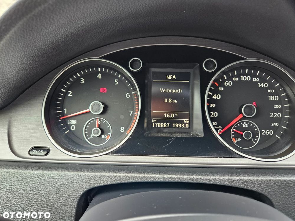 Volkswagen Passat 1.4 TSI BlueMotion Technology Comfortline - 12