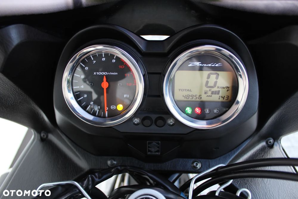 Suzuki Bandit - 28