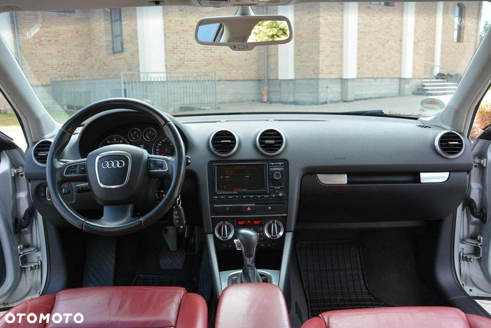 Audi A3 Sportback 1.8 TFSI Attraction S tronic - 27