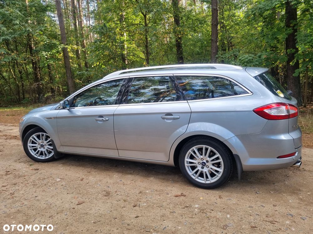 Ford Mondeo - 33