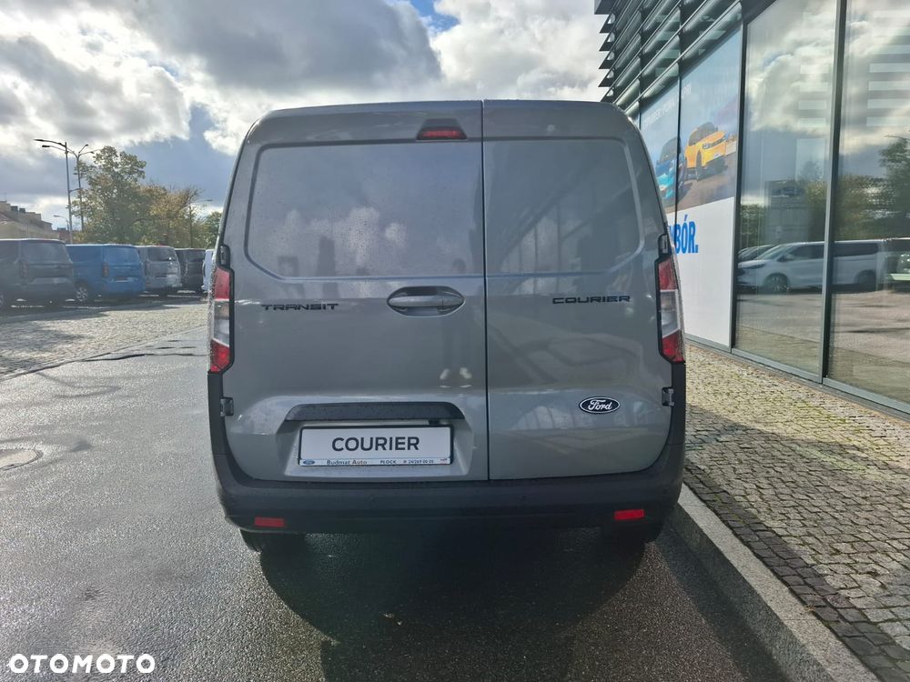 Ford Transit Courier - 9