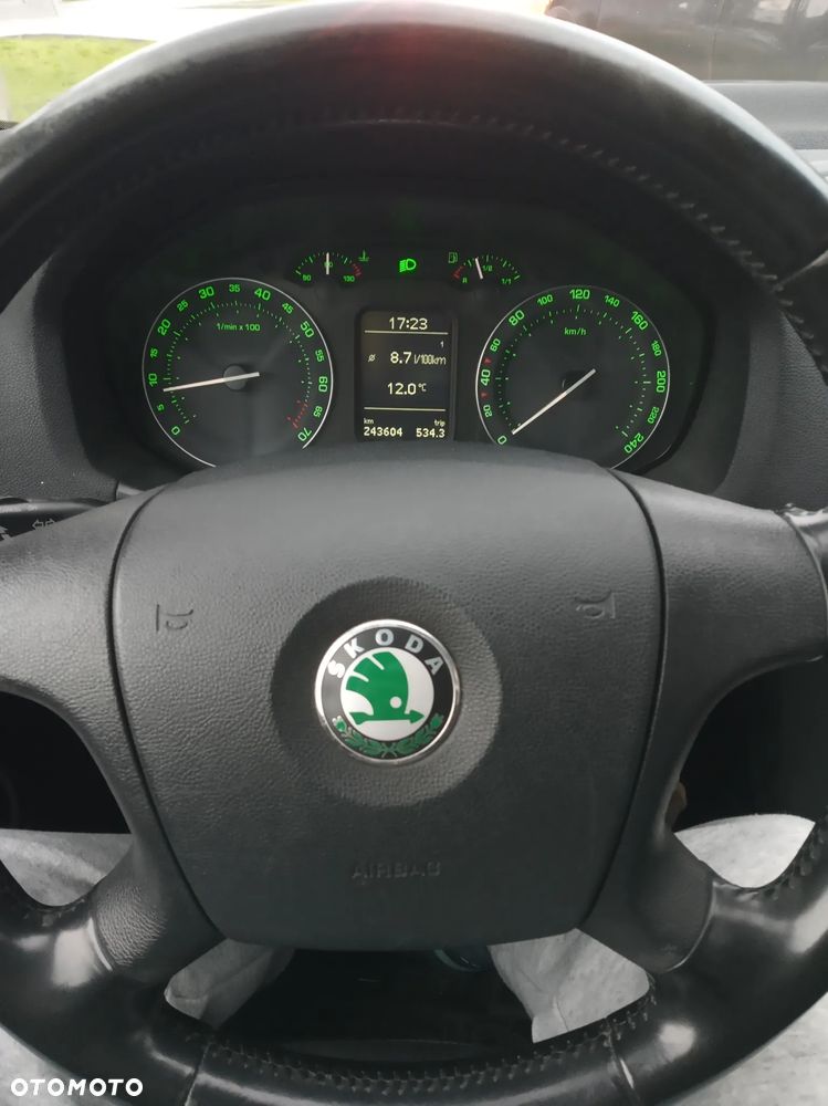 Skoda Octavia 1.8 TSI Team Edition - 5