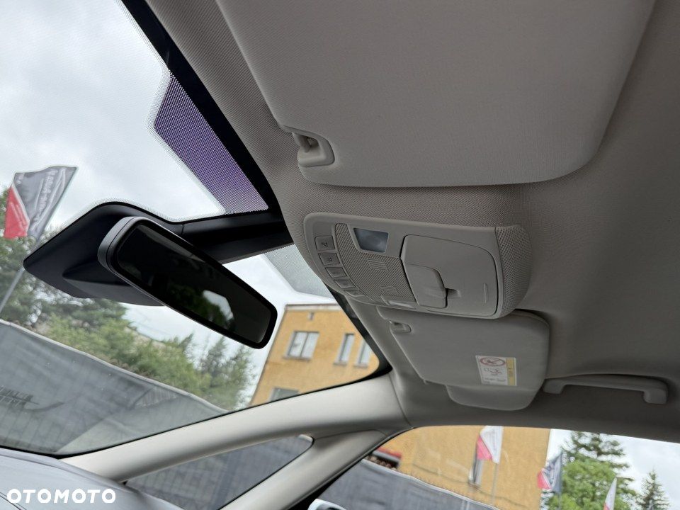 Ford Galaxy 2.0 TDCi Titanium - 26
