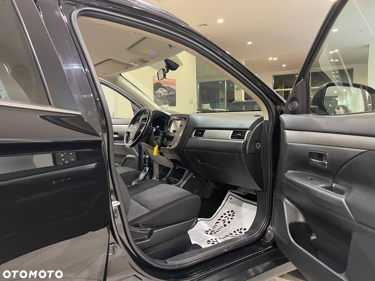 Mitsubishi Outlander 2.2 DI-D 4WD Diamant Edition - 34