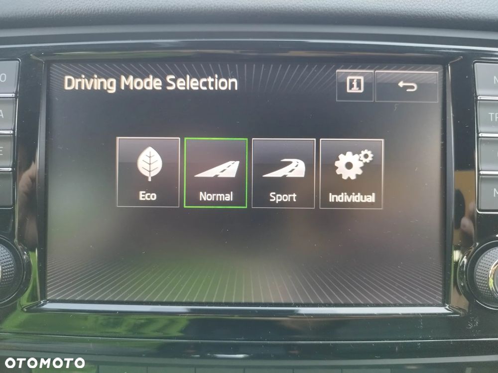 Skoda Octavia 2.0 TDI 4x4 RS Challenge DSG - 15
