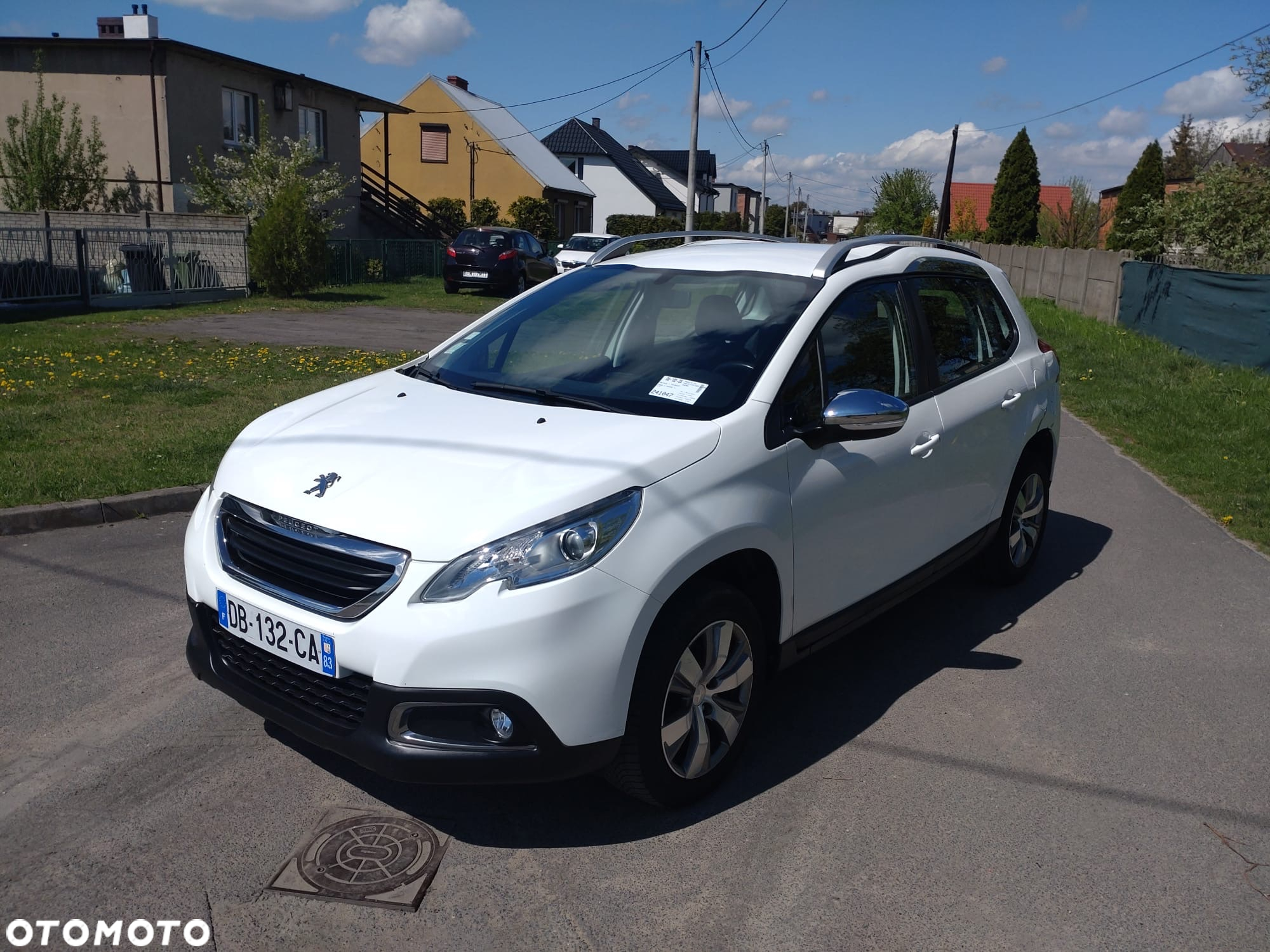 Peugeot 2008 1.2 Pure Tech Allure S&S - 20