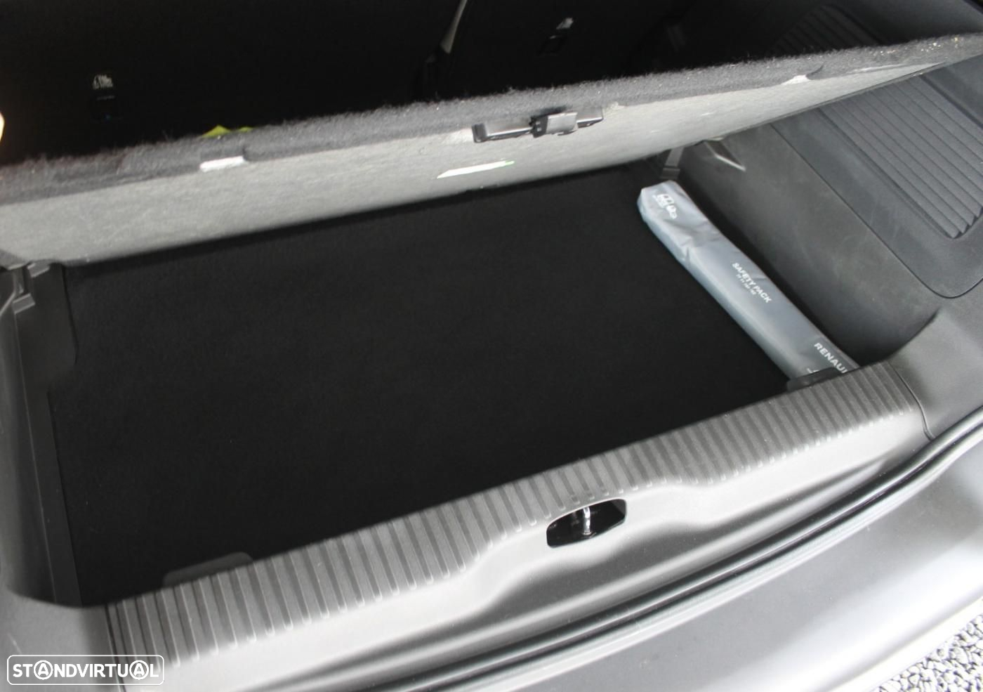 Citroën C3 1.6 BlueHDi Feel - 32