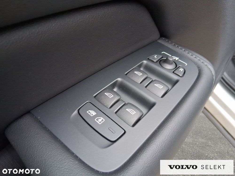 Volvo XC 60 - 21