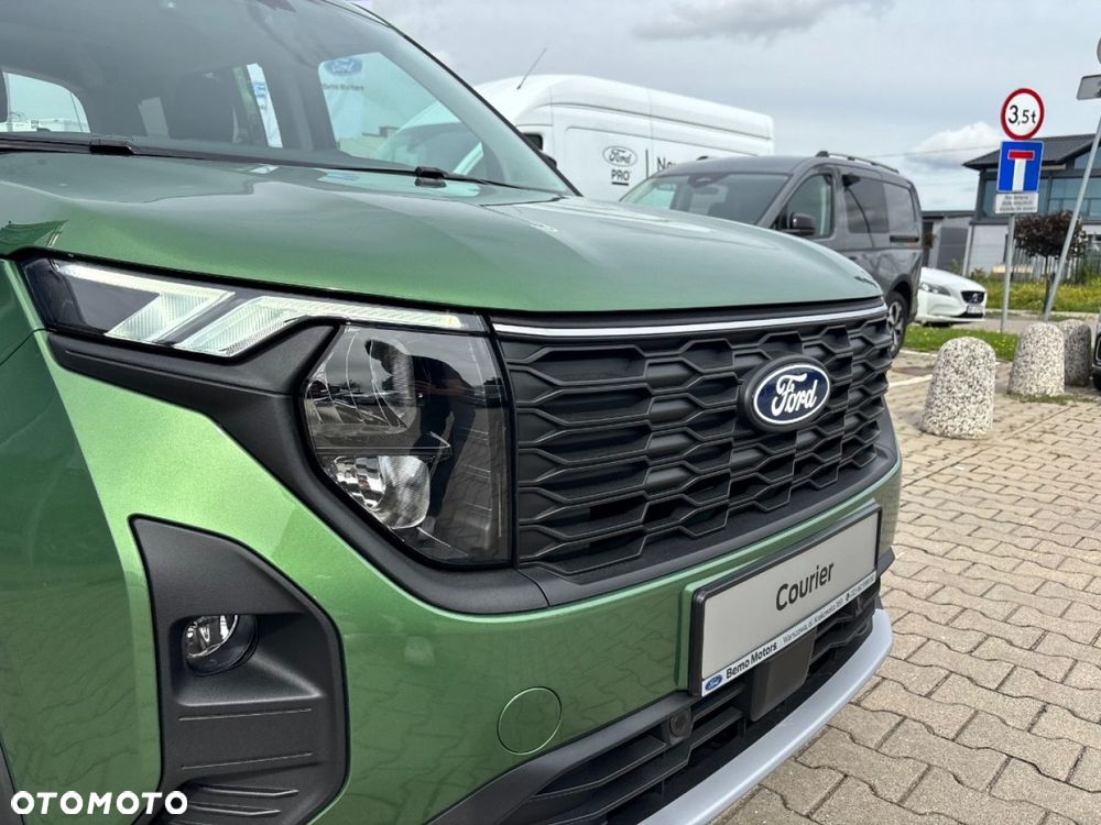Ford Tourneo Courier - 11