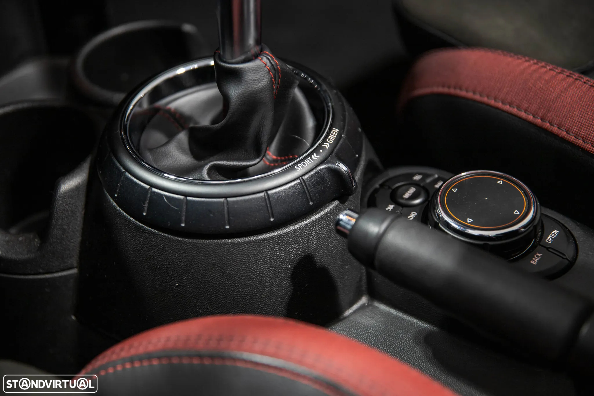 MINI 3 Portas John Cooper Works - 34