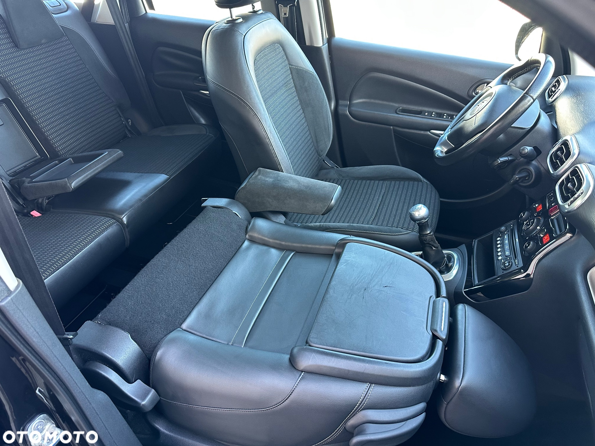 Citroën C3 Picasso 1.6i Exclusive - 31
