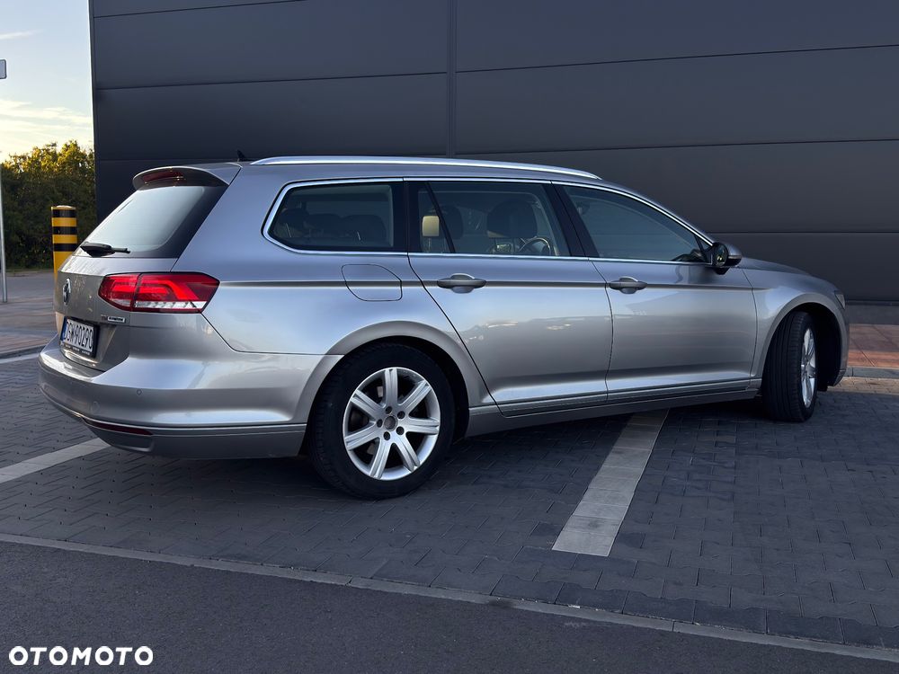 Volkswagen Passat 1.6 TDI (BlueMotion Technology) Comfortline - 21