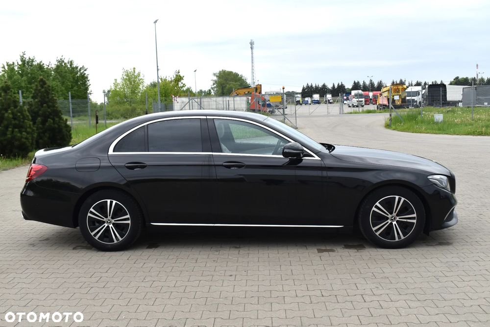 Mercedes-Benz Klasa E 220 d 4-Matic Avantgarde - 9