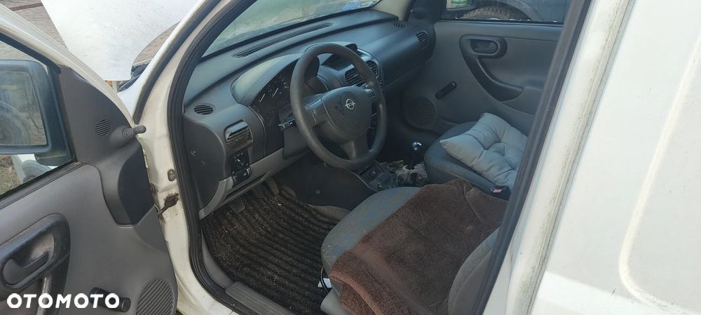 Opel Combo - 8