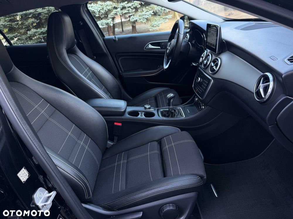 Mercedes-Benz GLA - 22