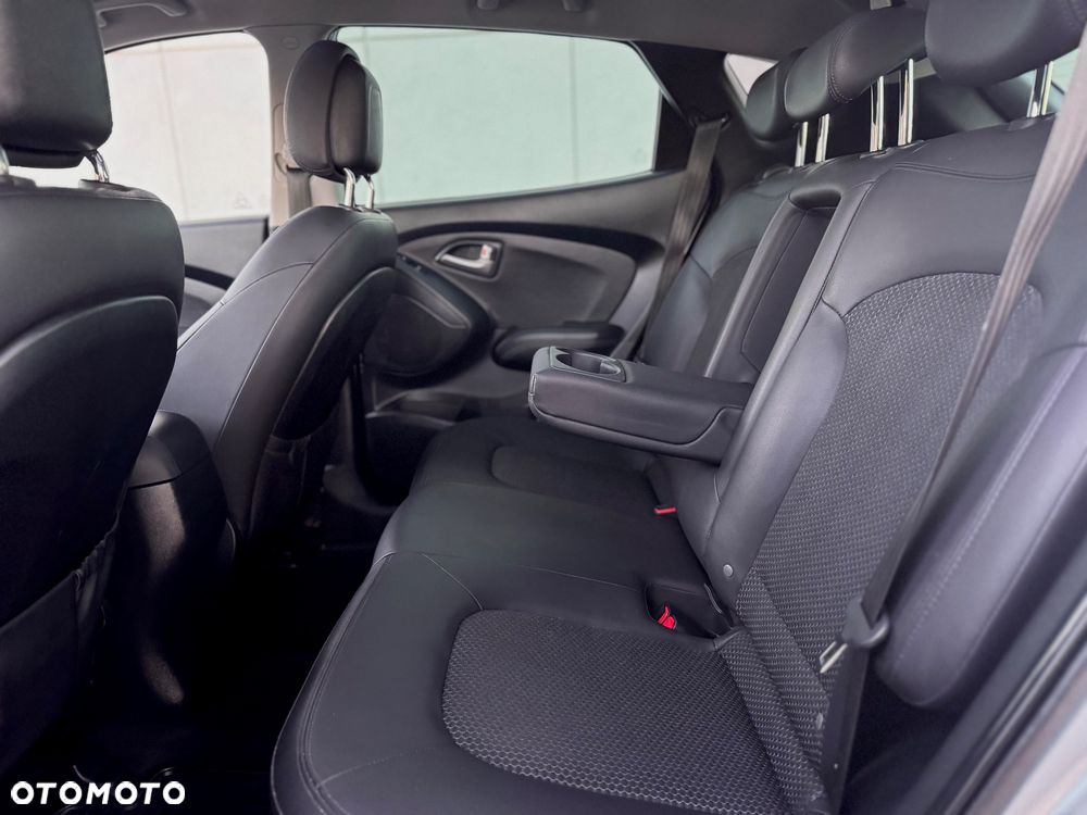 Hyundai ix35 1.7 CRDi Premium 2WD - 18