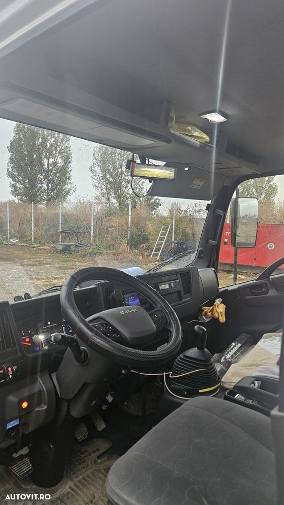 Isuzu M30 - 5