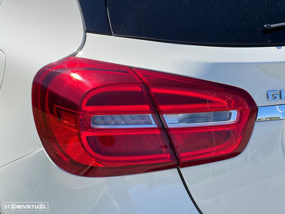 Mercedes-Benz GLA 180 CDI Urban - 13