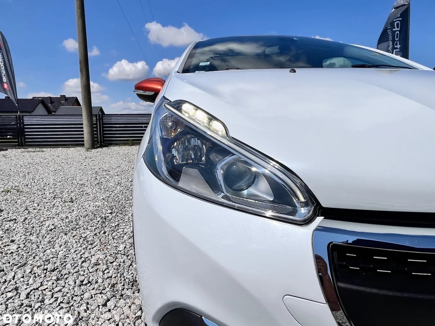 Peugeot 208 1.2 PureTech GPF Allure S&S EAT6 - 7